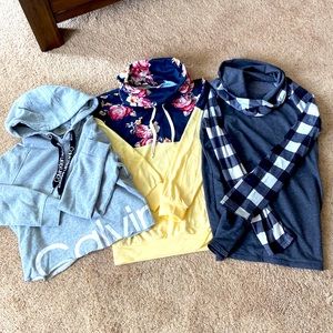 Lot of 3 women’s sweatshirts - Calvin Klein, floral & checkered grey Women’s S/M